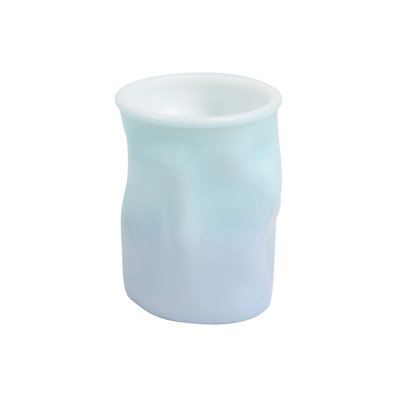 Pot de parfum de forme irrégulière